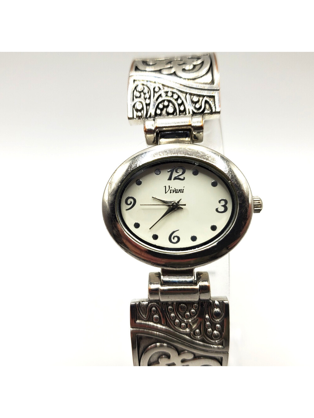 Vivani Quartz Womens Watch 30mm Silver Tone Cuff Band New Battery